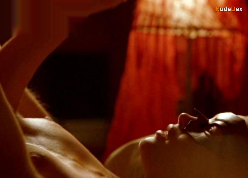 Jolene Blalock in Slow Burn, photo 7