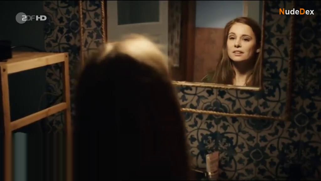 Josefine Preuss in Lotta Der Ernst Des Lebens, photo 2