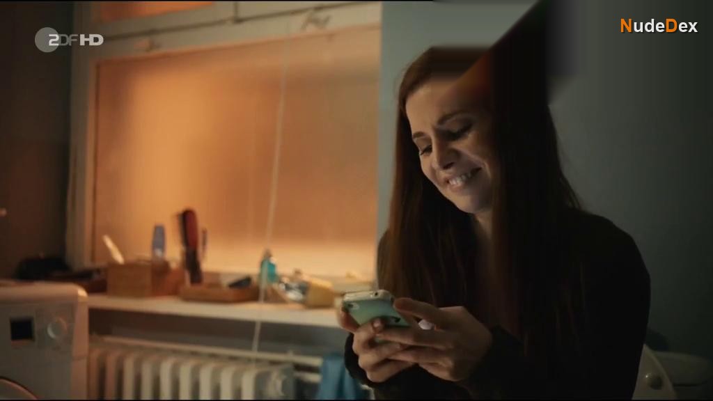 Josefine Preuss in Lotta Der Ernst Des Lebens, photo 4