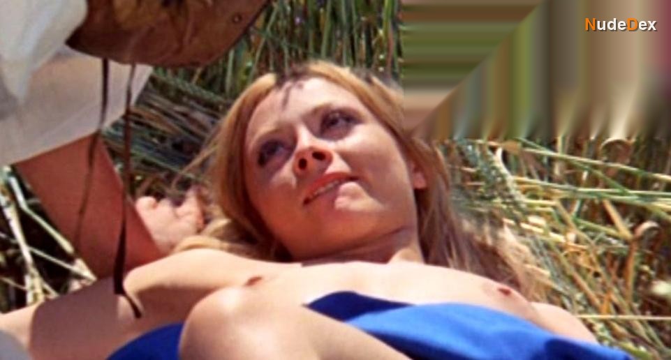 Josiane Tanzilli in La Bella Antonia Prima Monica E Poi Dimonia, photo 5