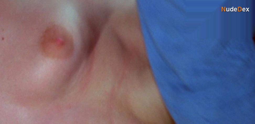 Joyce Van Patten in Bone, photo 4