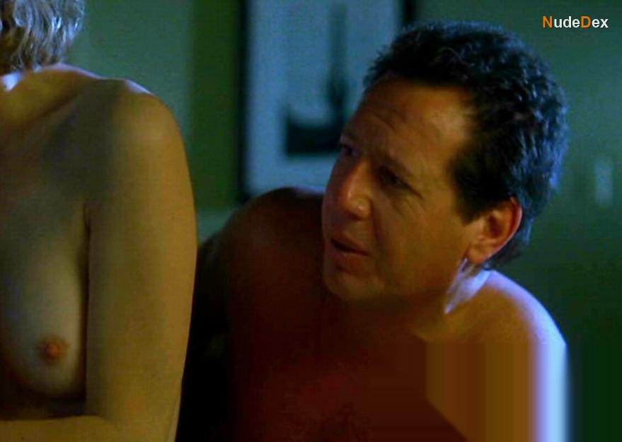 Judy Greer in What Planet Are You From, photo 4