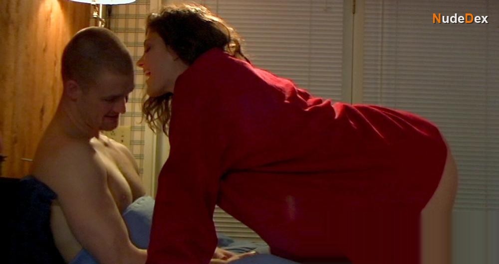 Julia Benson in Road To Victory, photo 2