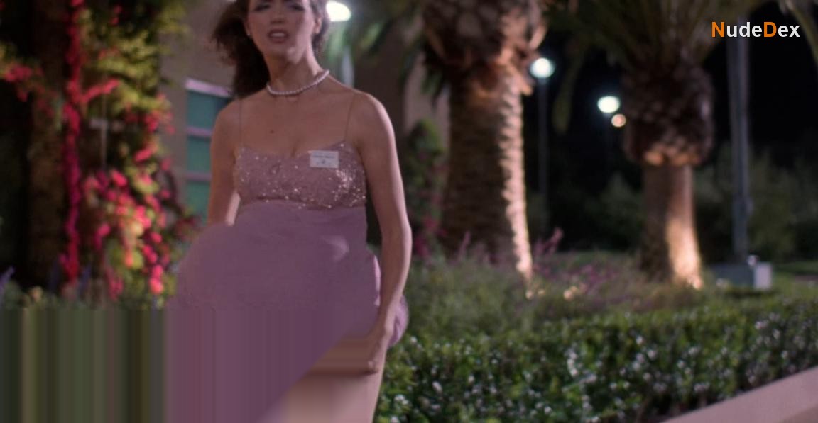 Julia Campbell in Romy And Michele S High School Reunion, photo 2