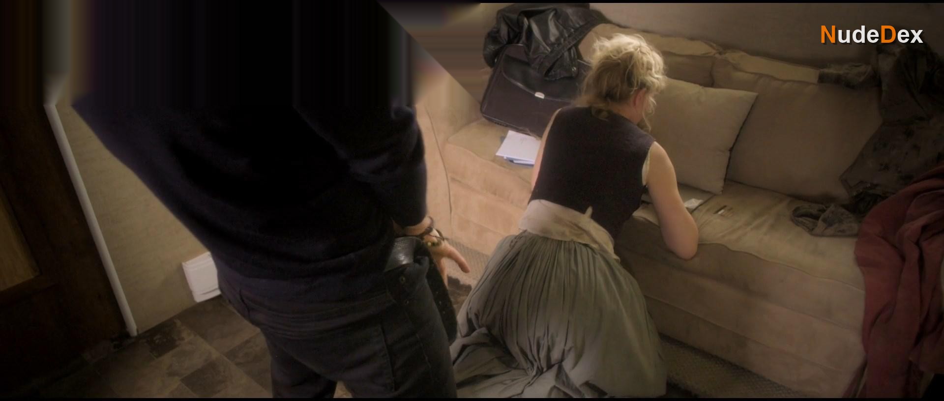 Julia Davis in Sally4ever, photo 4