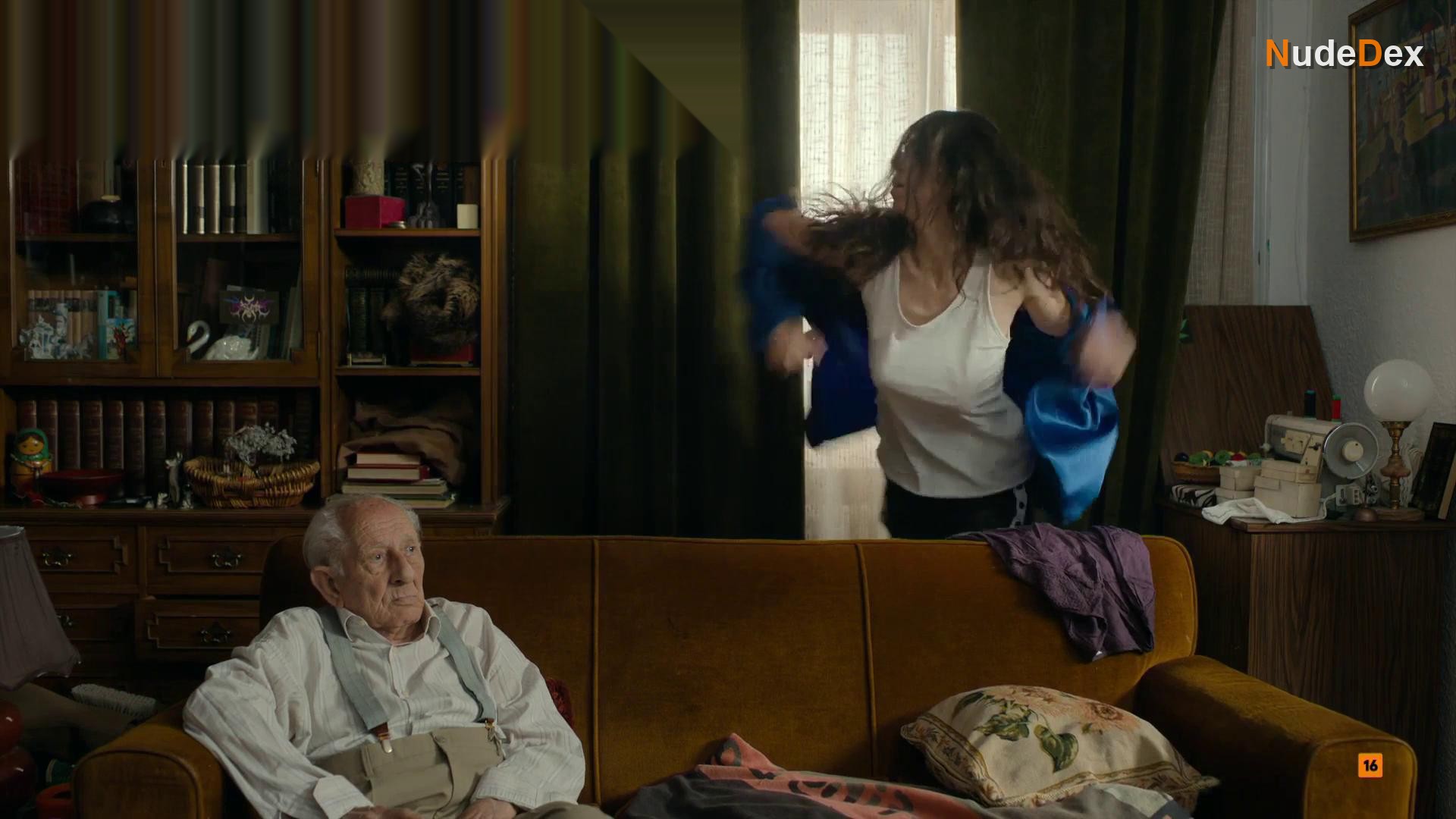 Julia De Castro in Little Faith, photo 7