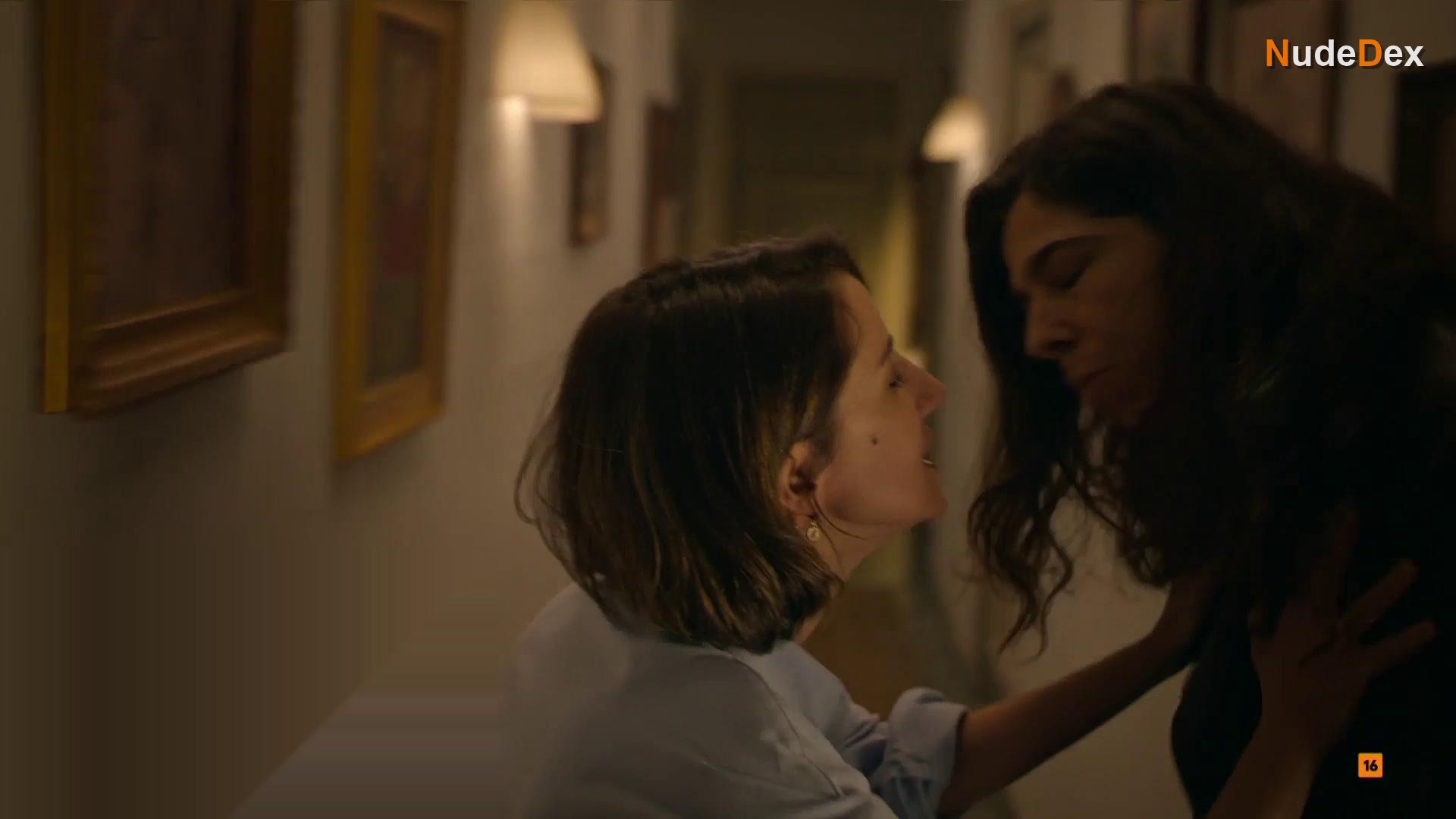 Julia De Castro in Little Faith, photo 21