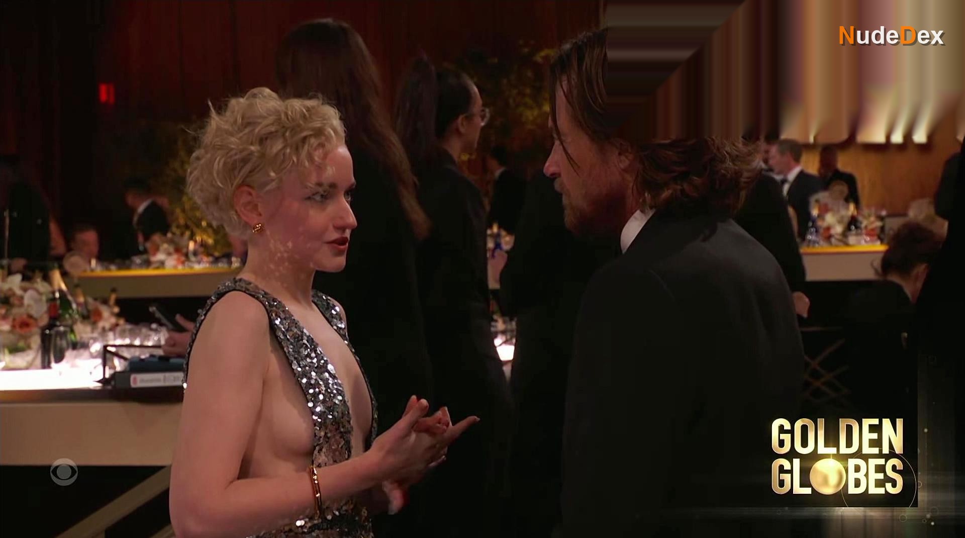 Julia Garner in The Golden Globe Awards, photo 1