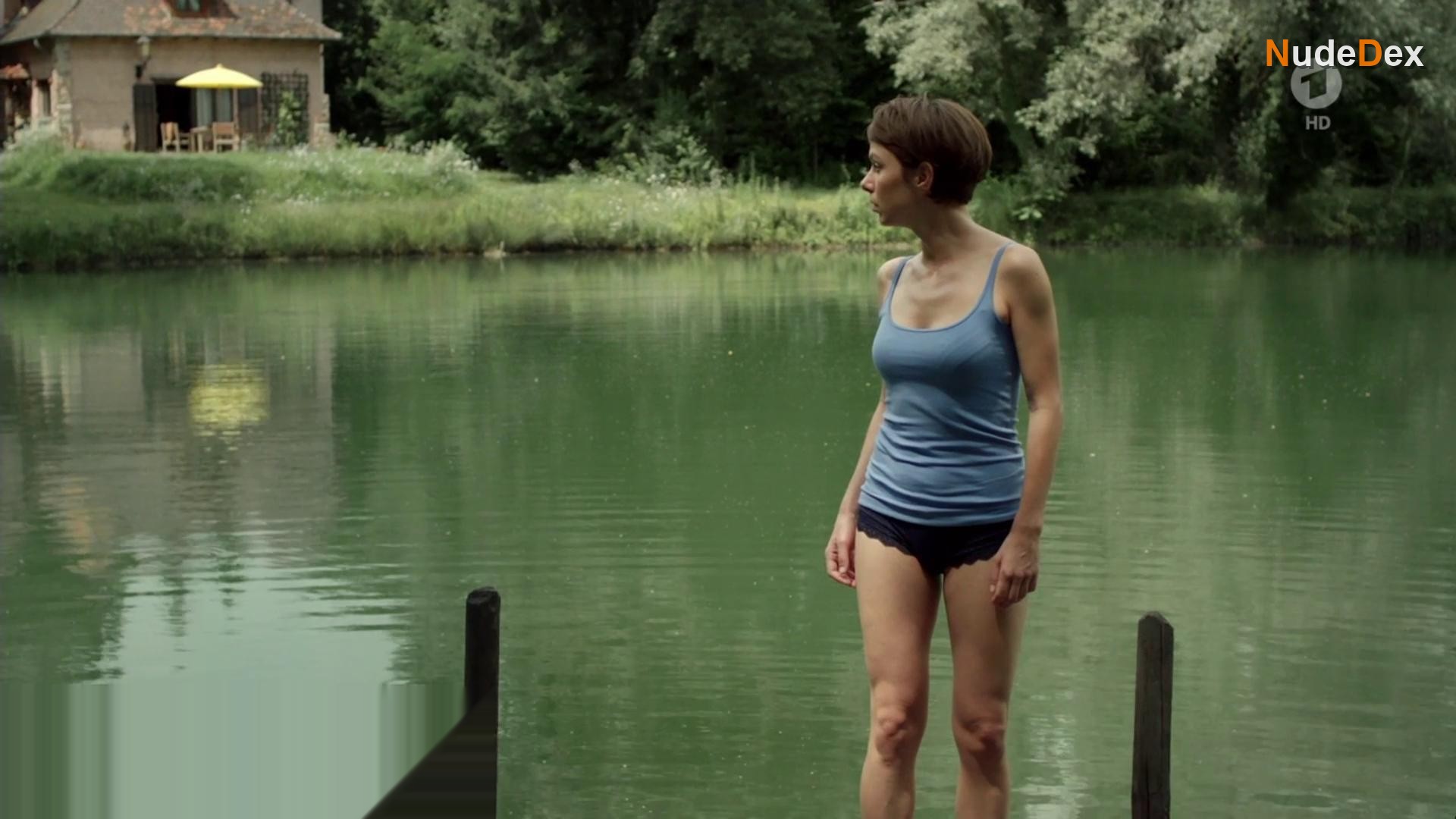 Julia Koschitz in In Gefahrliche Nahe, photo 1
