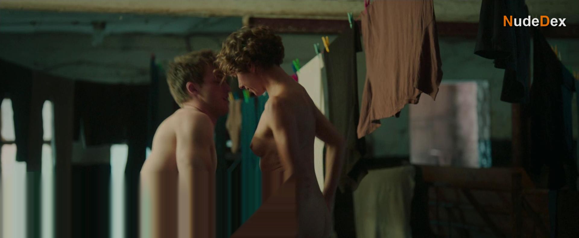 Julia Koschitz in Jonathan, photo 9