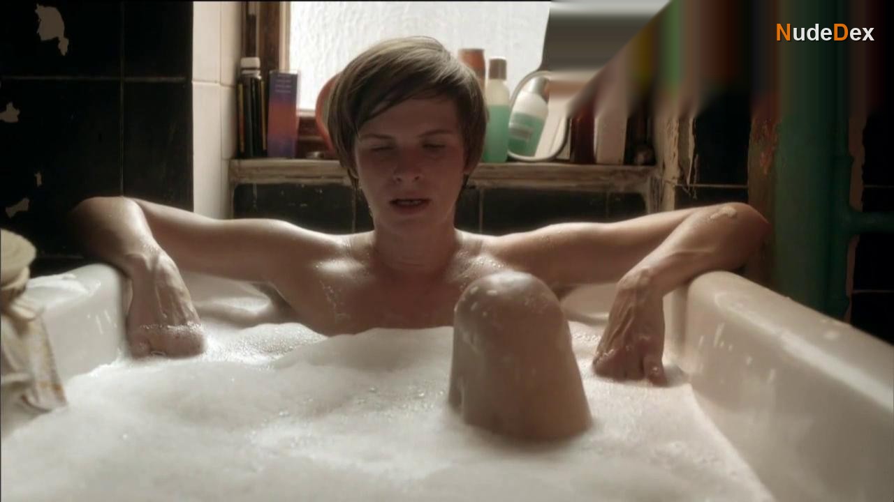 Julia Koschitz in Unsichtbare Jahre, photo 4