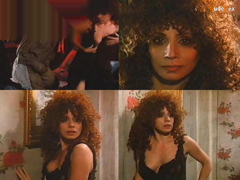 Julia Migenes in Mack The Knife, photo 1