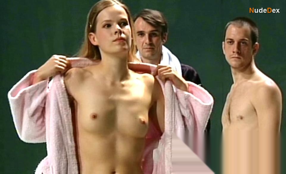 Juliane Niemann in Hamlet Stageplay, photo 4