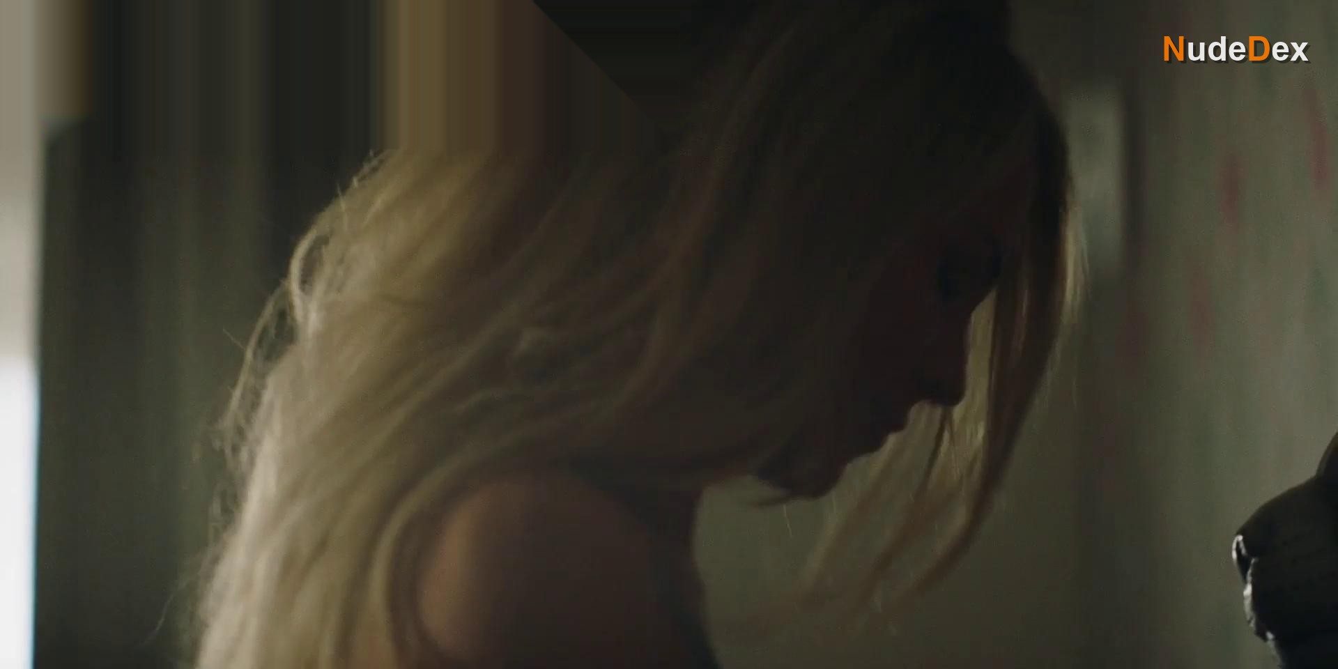 Julia Ragnarsson in Blinded, photo 11