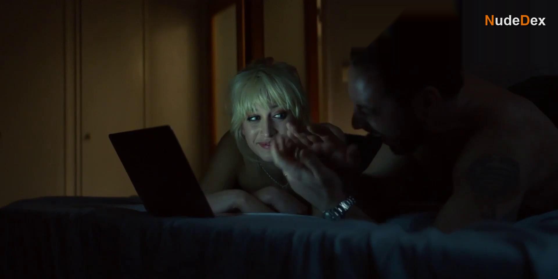 Julia Ragnarsson in Blinded, photo 17
