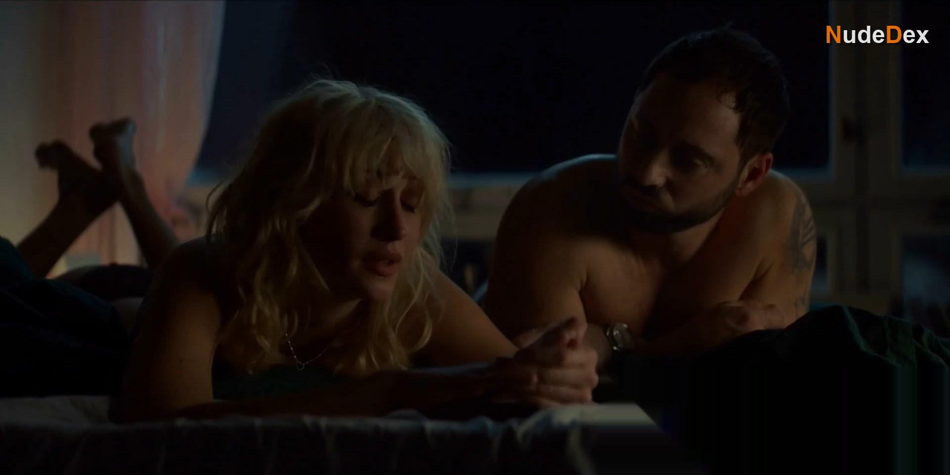 Julia Ragnarsson in Blinded, photo 23