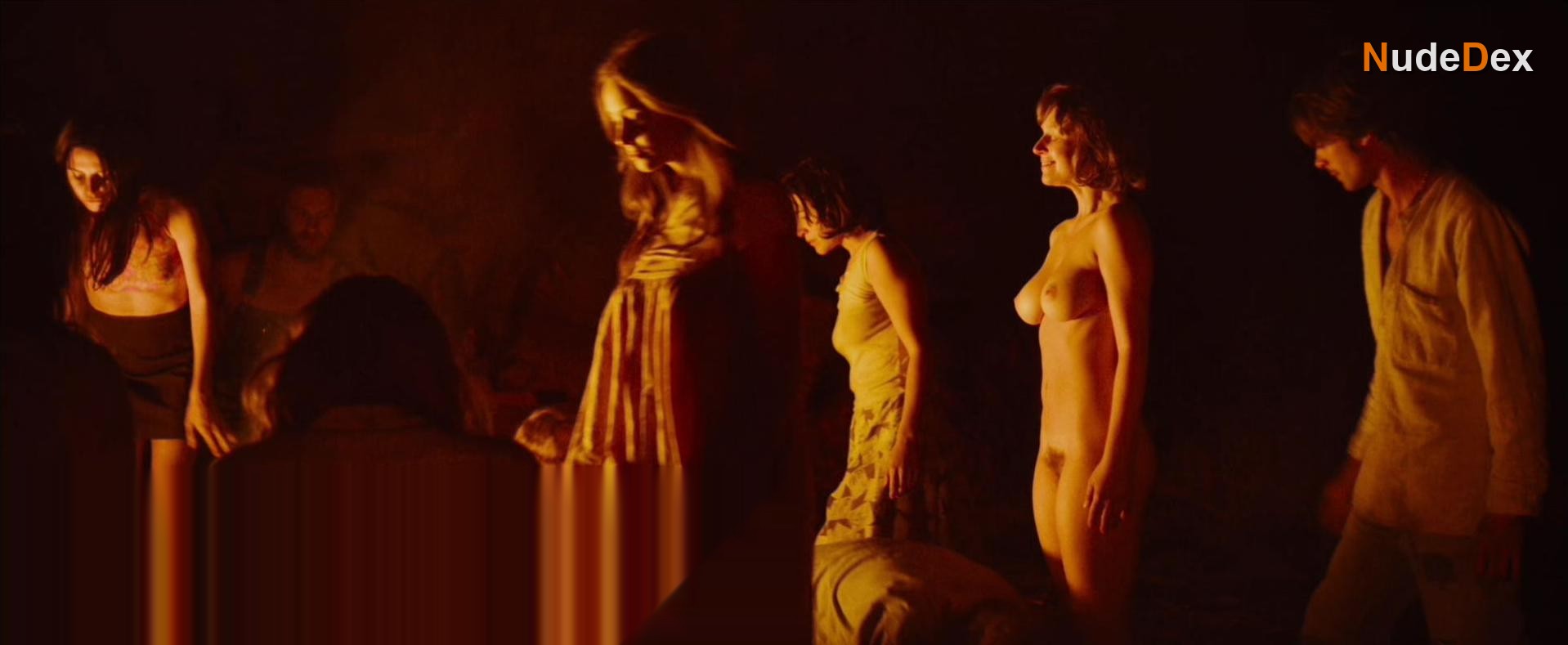 Julia Schlaepfer in Charlie Says, photo 3