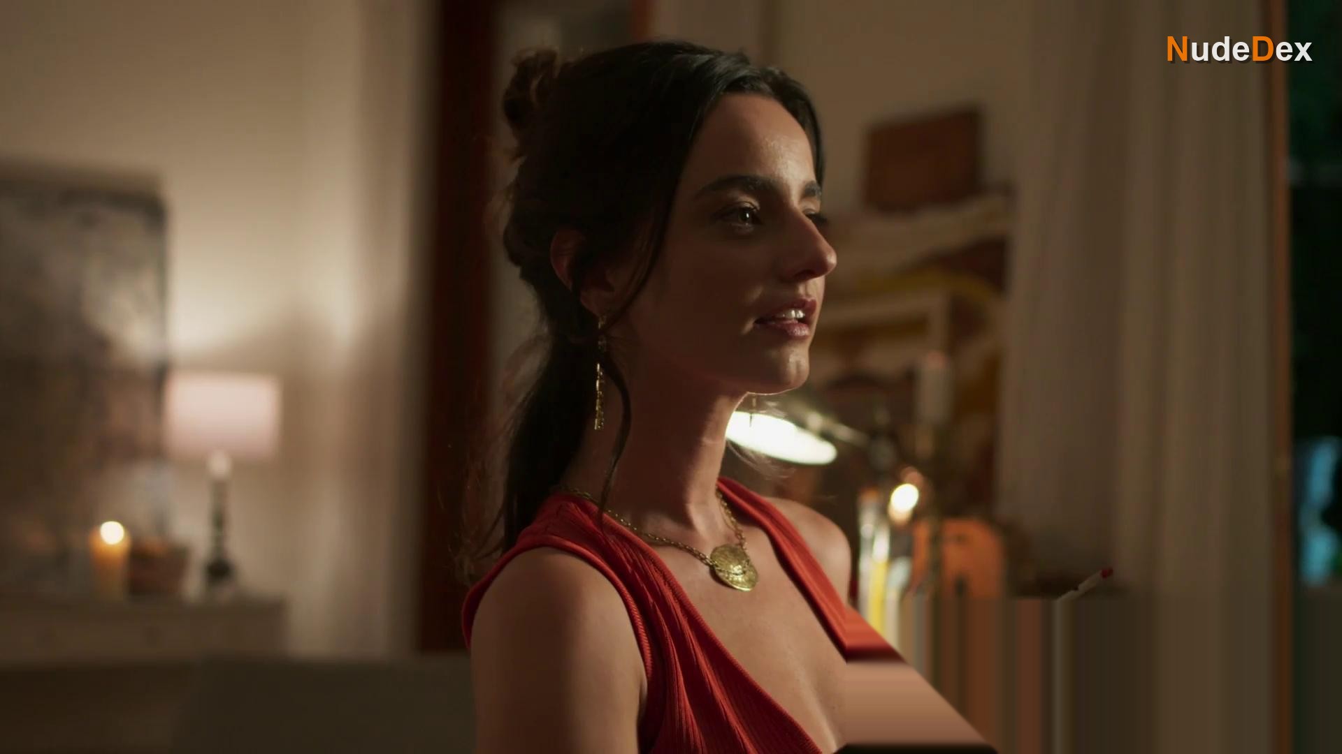 Julia Stockler in Scars Of Beauty, photo 4