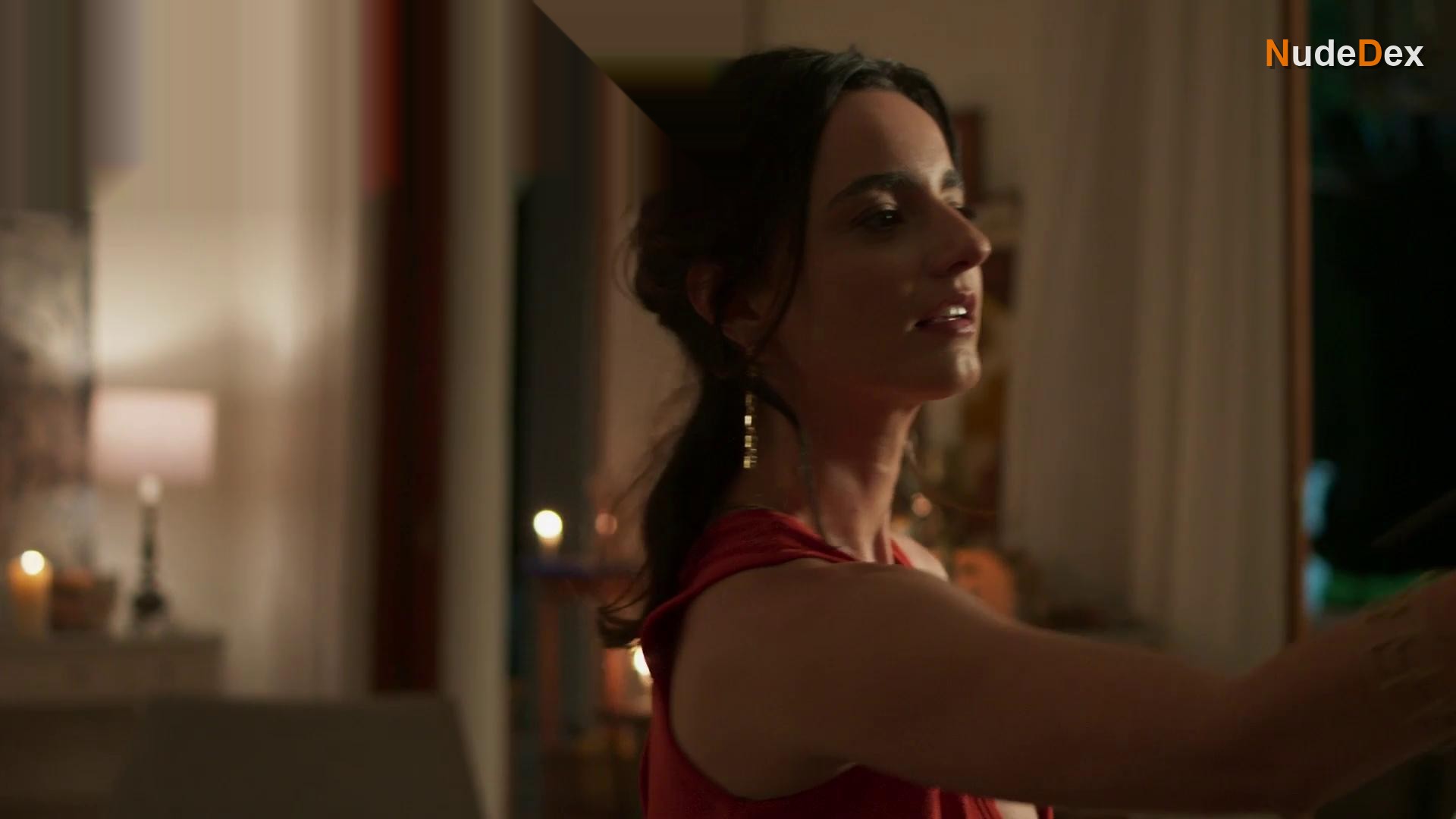 Julia Stockler in Scars Of Beauty, photo 14