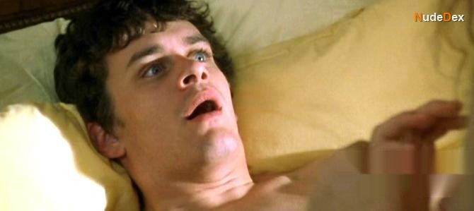 Julie Delpy in An American Werewolf In Paris, photo 13
