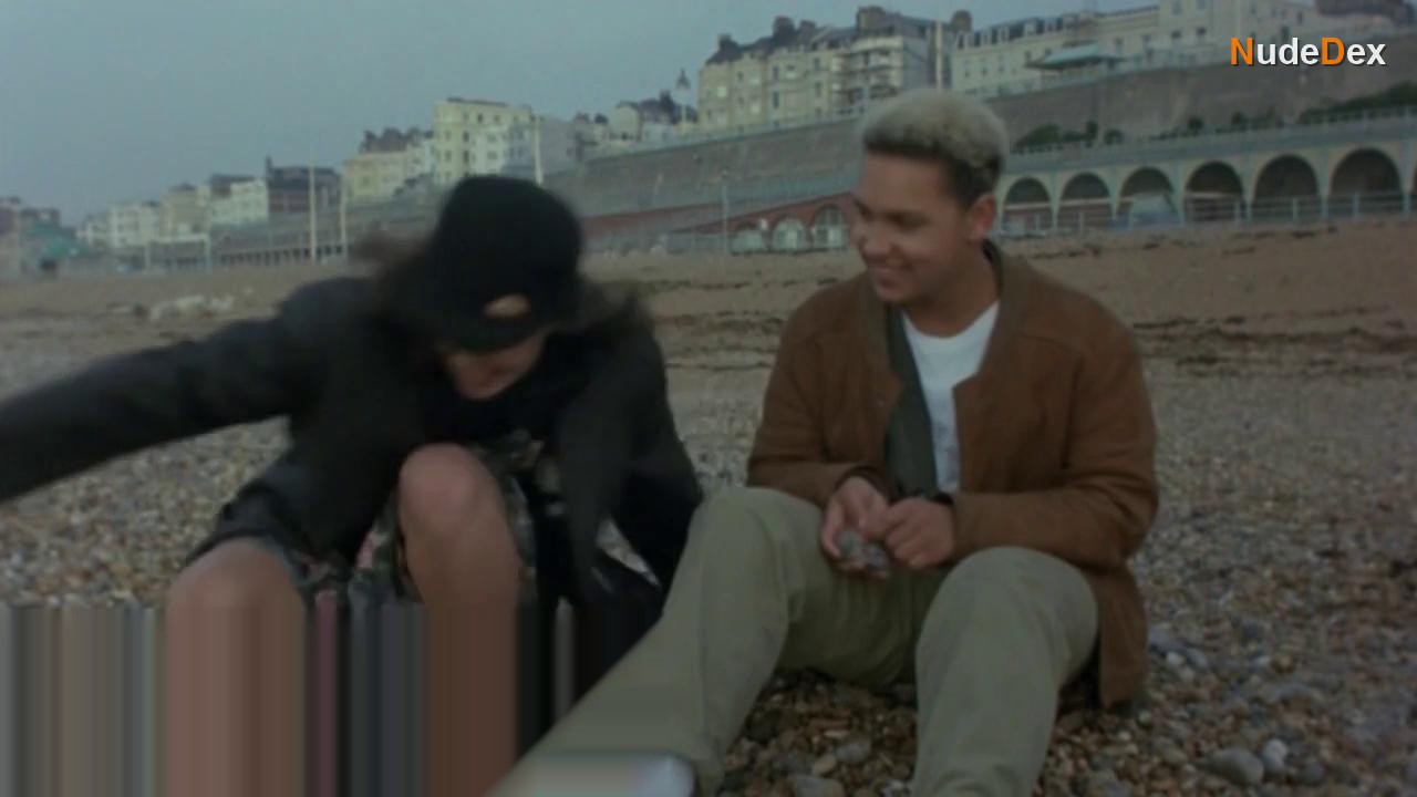 Julie Graham in The Fruit Machine, photo 1