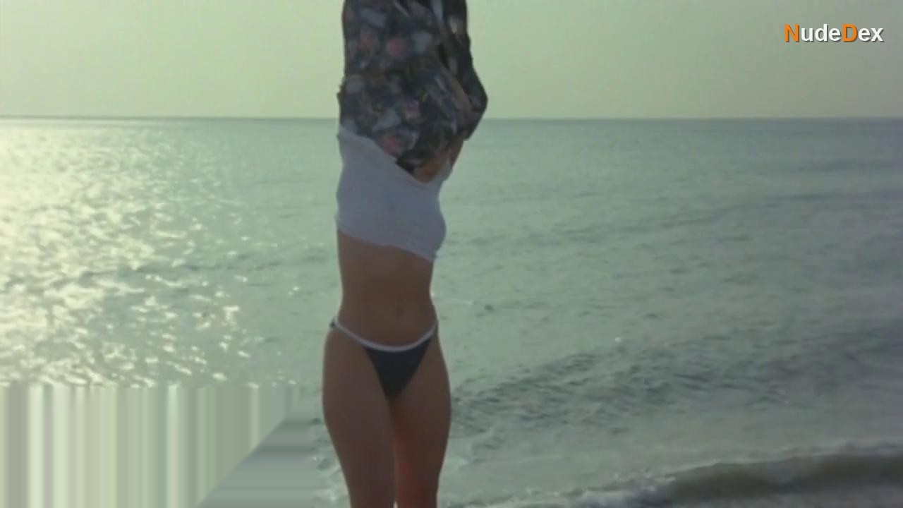 Julie Graham in The Fruit Machine, photo 6