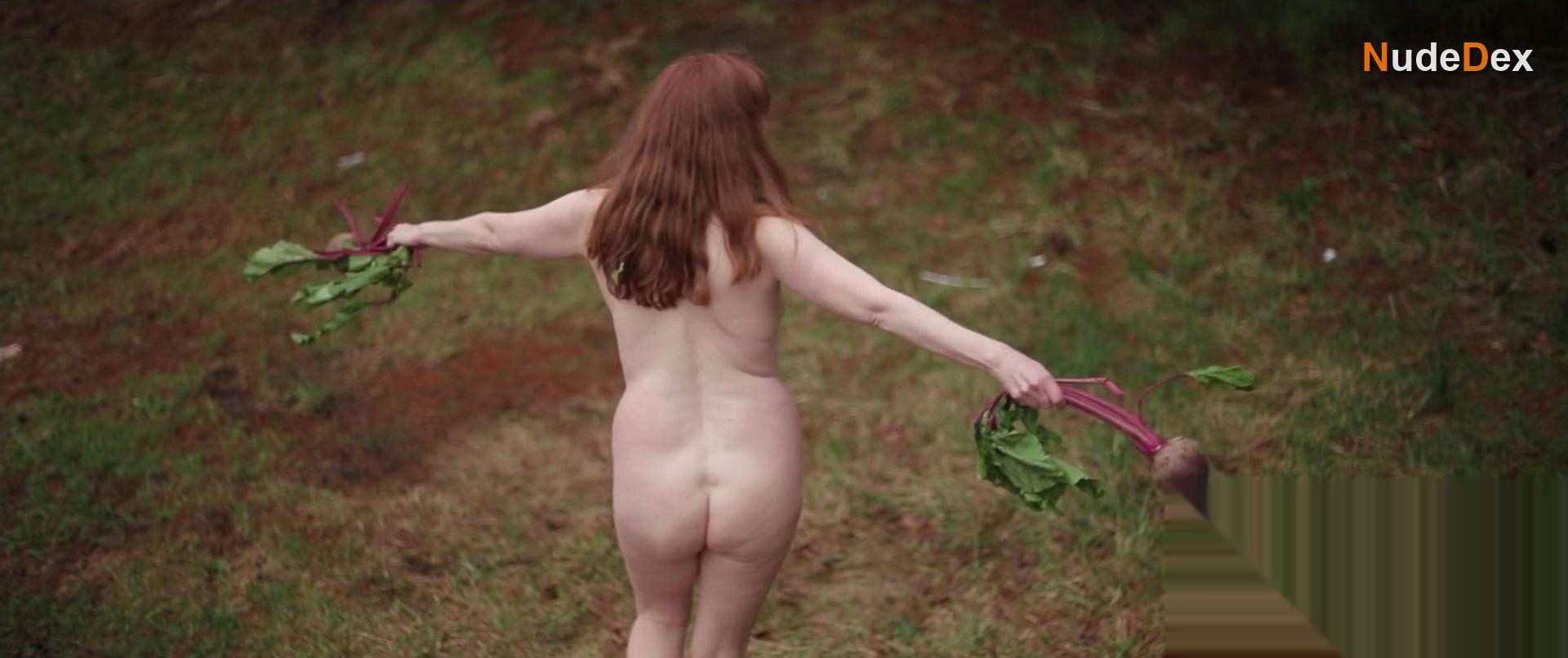 Julie Hays in Ovum, photo 5