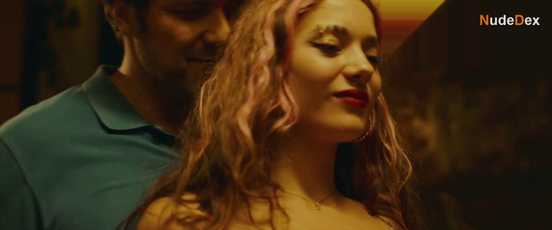 Julieta Tobio in The Girls At The Station, photo 15