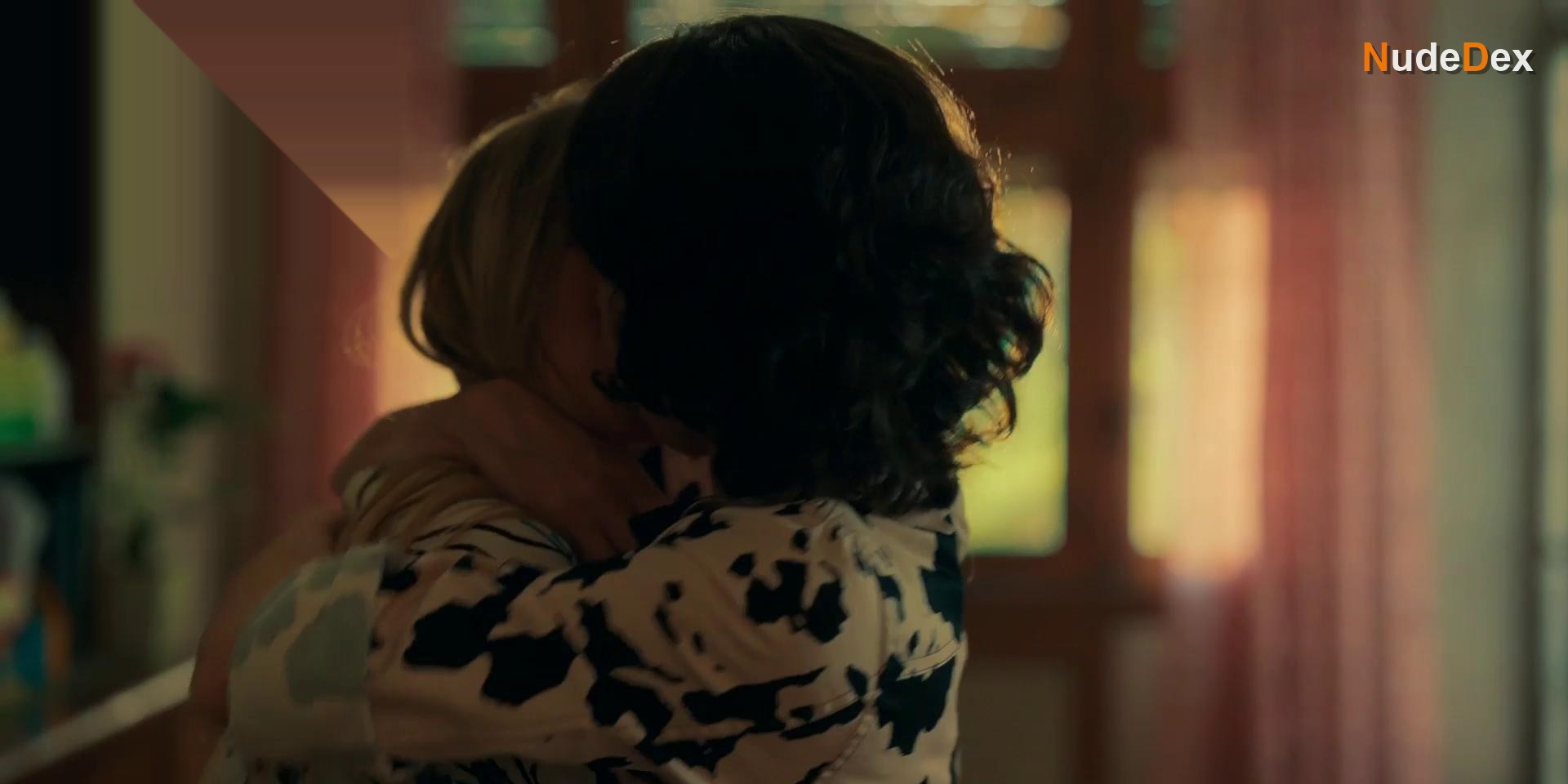 Julieta Zapiola in The End Of Love, photo 2