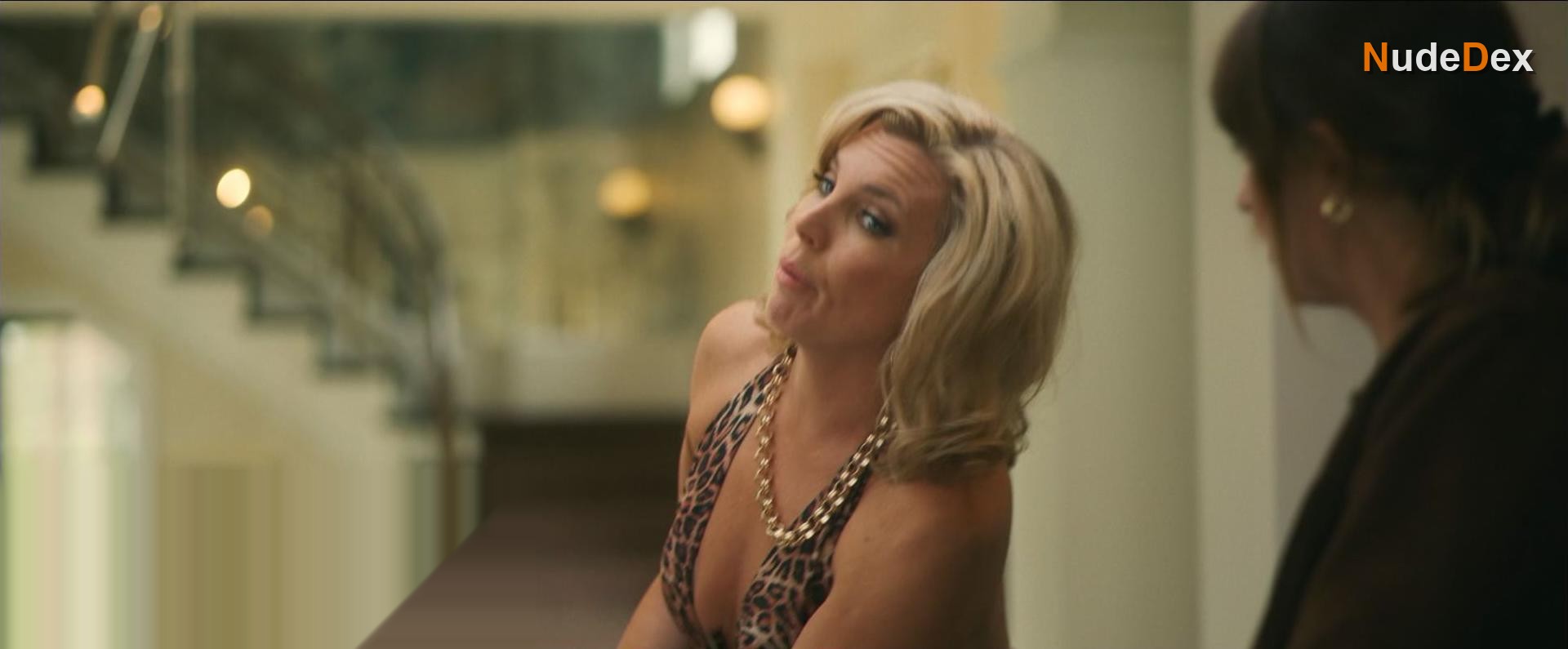 June Diane Raphael in The High Note, photo 4