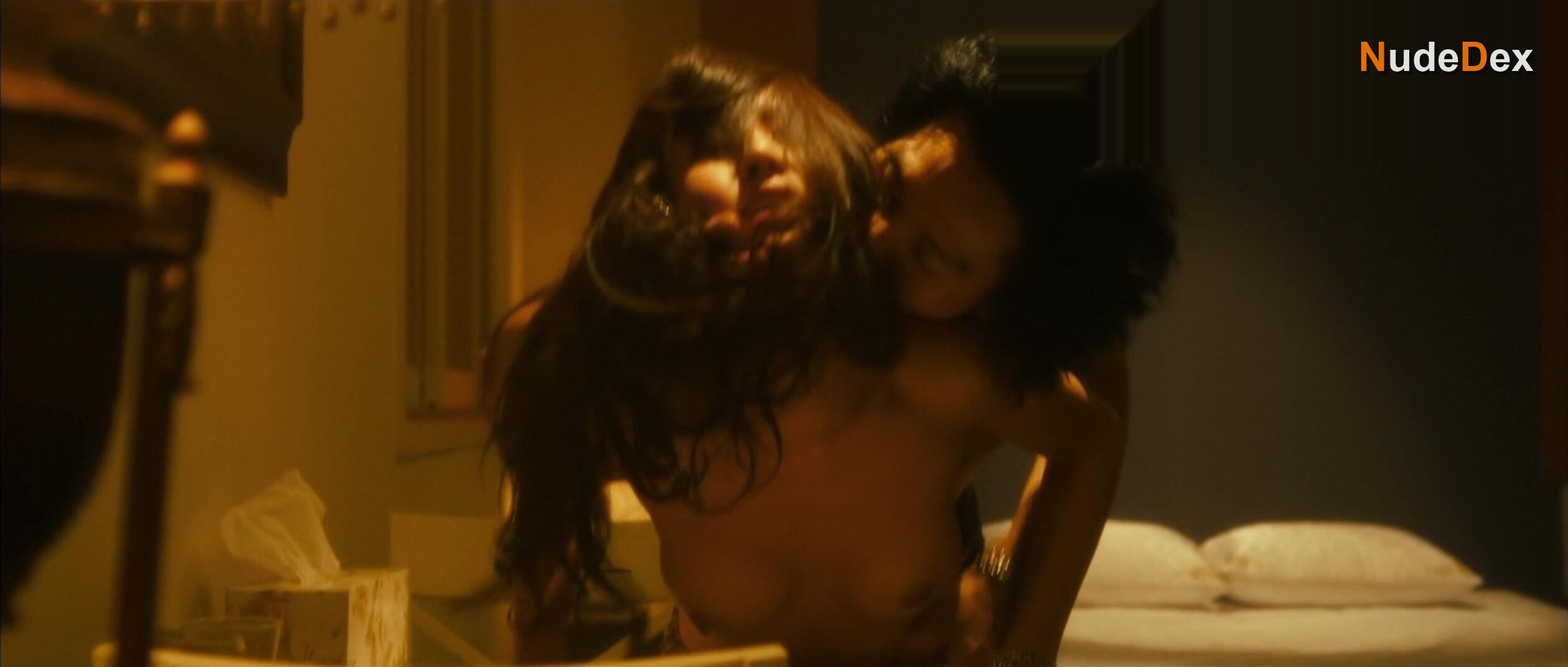 Jung Si Yeon in No Mercy, photo 1