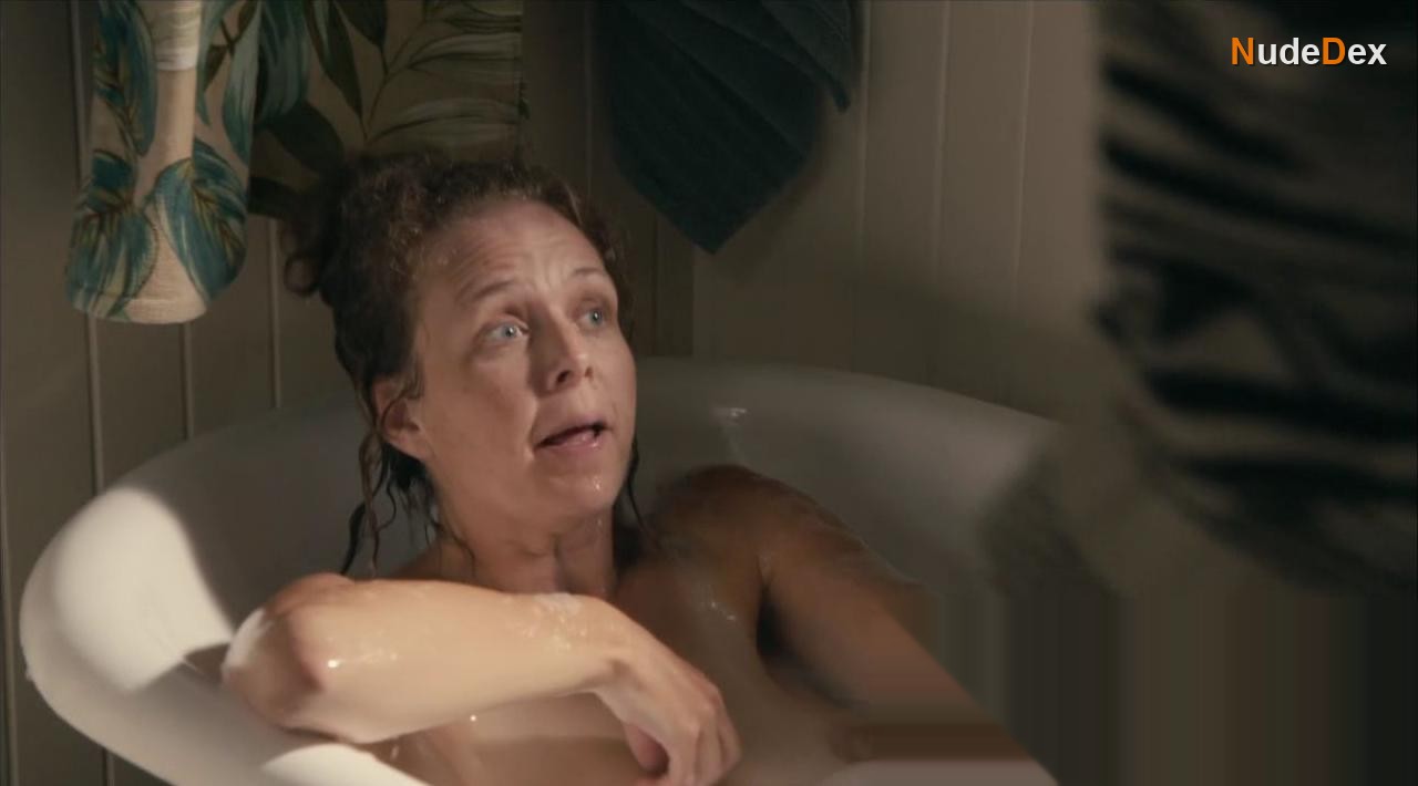 Juno Rinaldi in Workin' Moms, photo 5