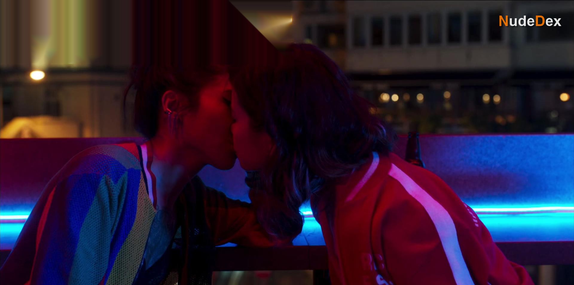 Strangers in Strangers, photo 3