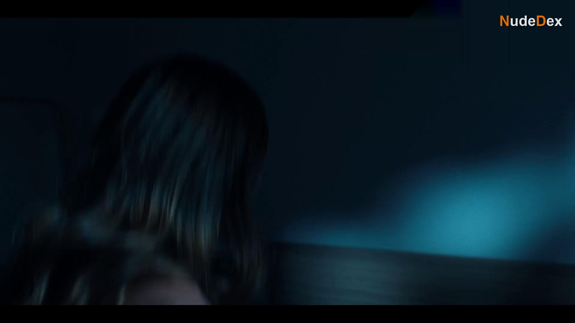 Kaley Cuoco in Based On A True Story, photo 2