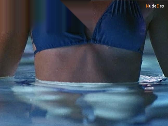 Kaley Cuoco in Grown Up Brady, photo 5