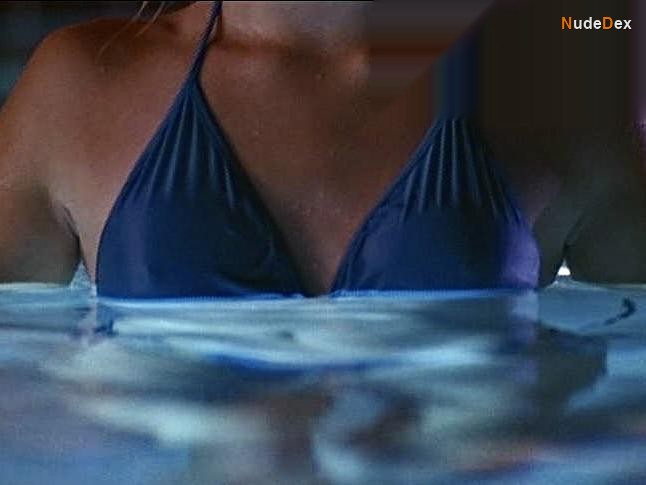 Kaley Cuoco in Grown Up Brady, photo 6