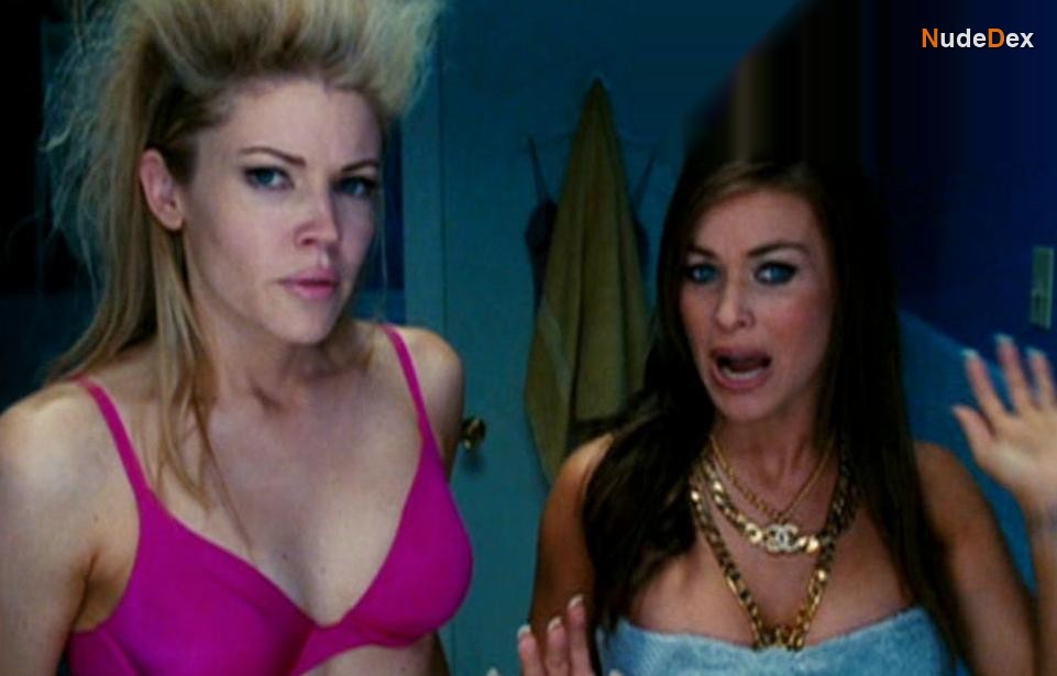 Kam Heskin in Dirty Love, photo 2