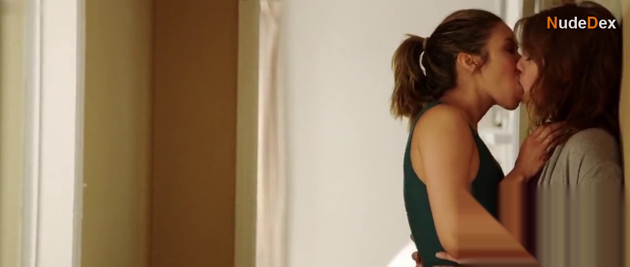 Tell Me I Love You in Tell Me I Love You, photo 2