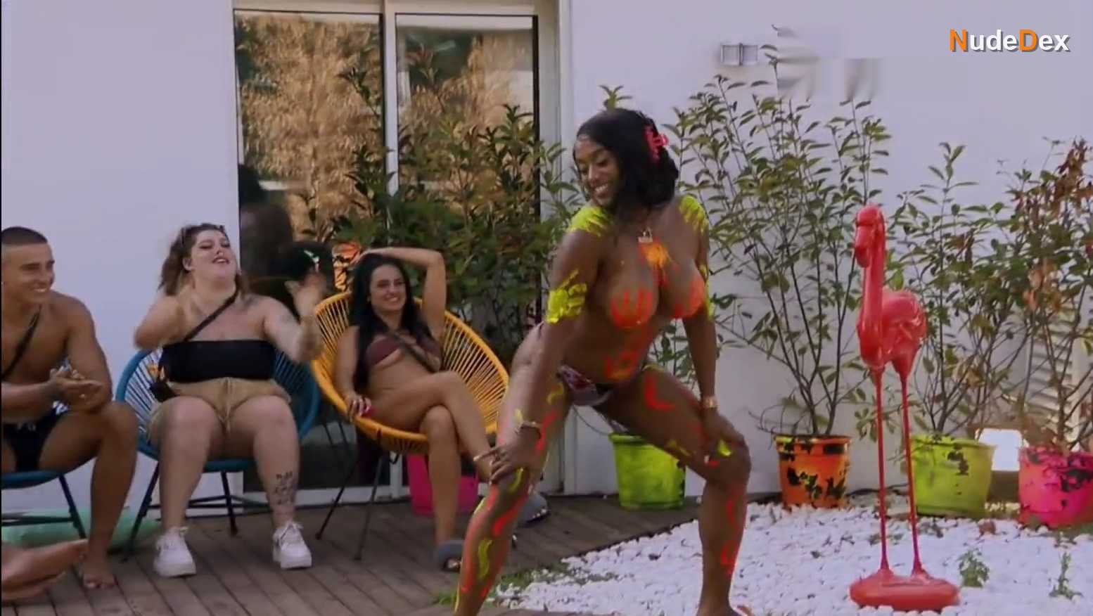 Kara Raymond in Frenchie Shore, photo 2