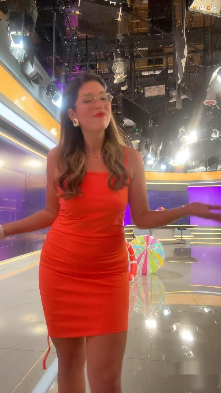Karina Betancourt in Latina Noticias, photo 11