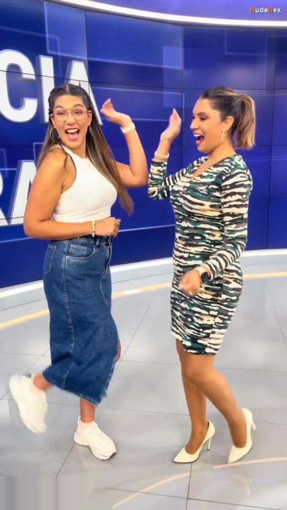 Karina Betancourt in Latina Noticias, photo 18