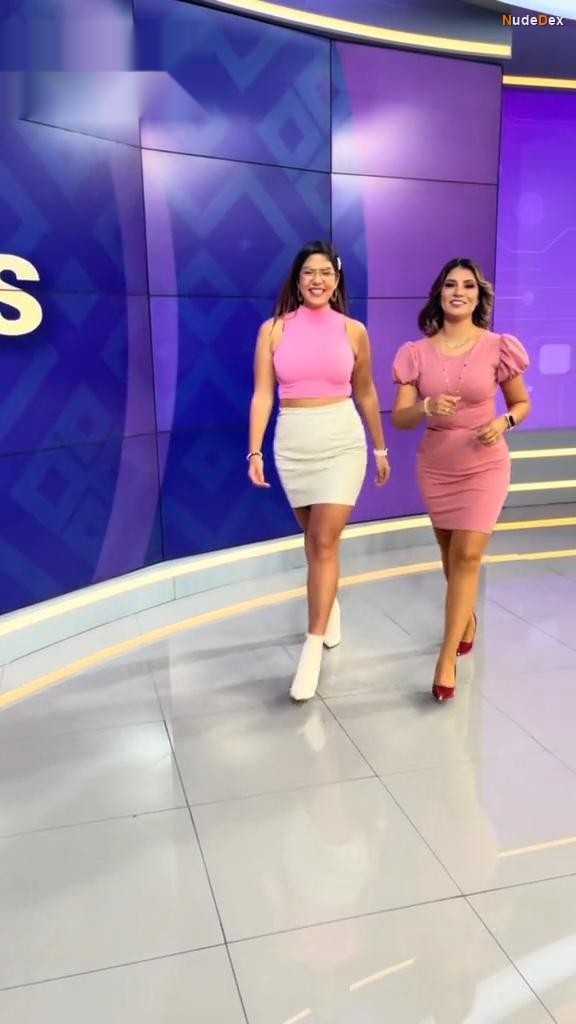 Karina Betancourt in Latina Noticias, photo 23
