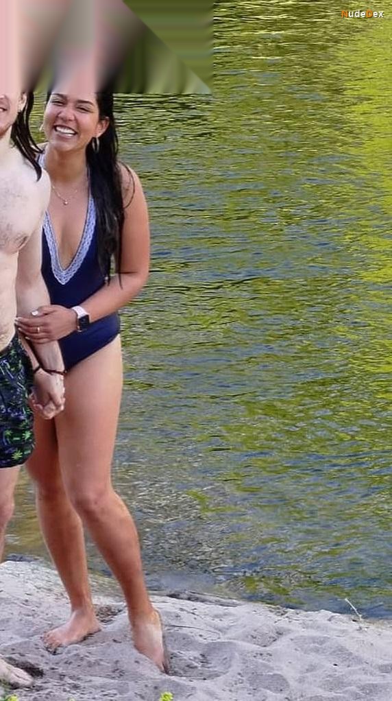 Karina Betancourt in Selva Peru, photo 4
