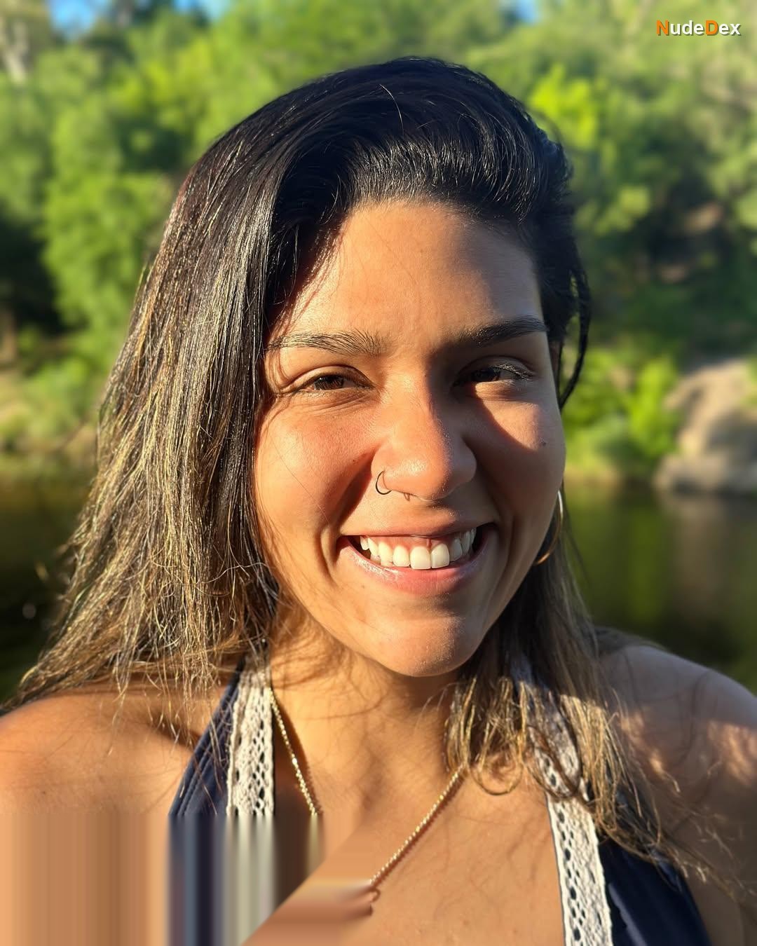 Karina Betancourt in Selva Peru, photo 7