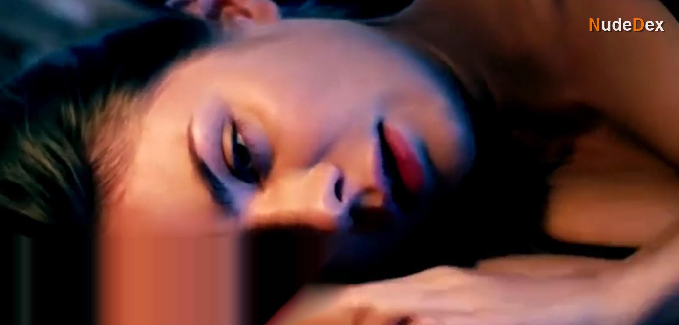 Karina Razumovskaya in Mazhor, photo 2