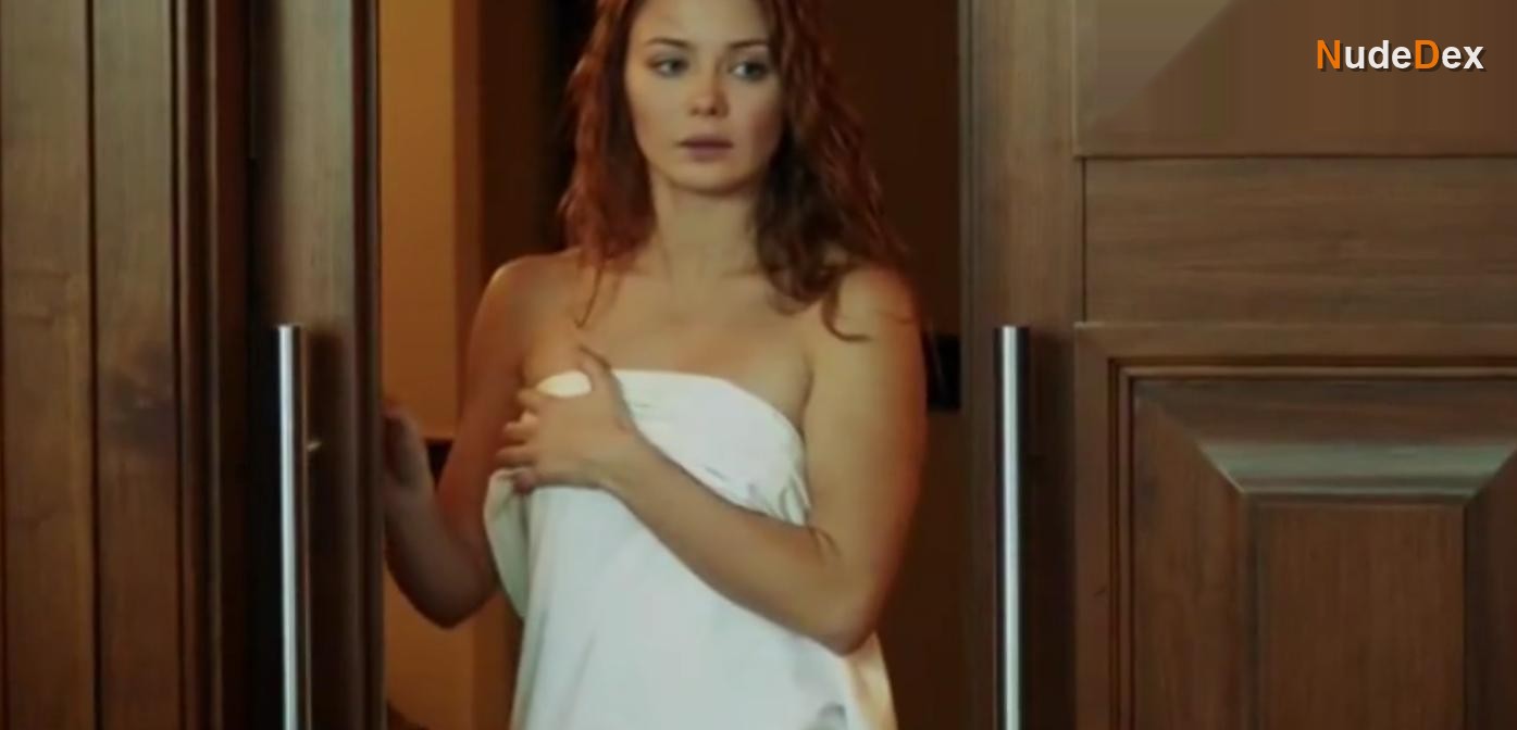 Karina Razumovskaya in Mazhor, photo 4