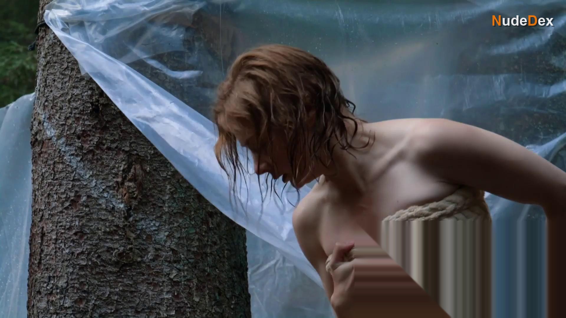 Karina Razumovskaya in Zdes Vse Svoi, photo 3