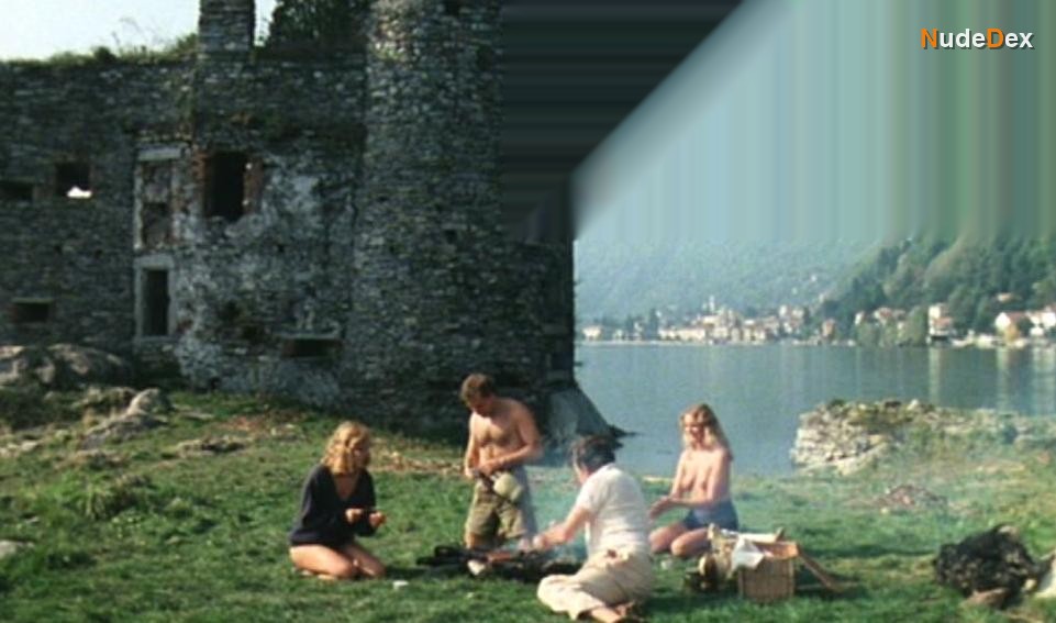 Karina Verlier in La Stanza Del Vescovo, photo 9