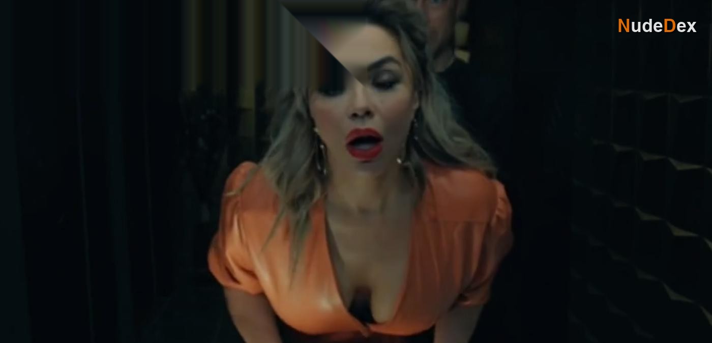 Karina Zvereva in Kukhnya Voyna Za Otel, photo 1