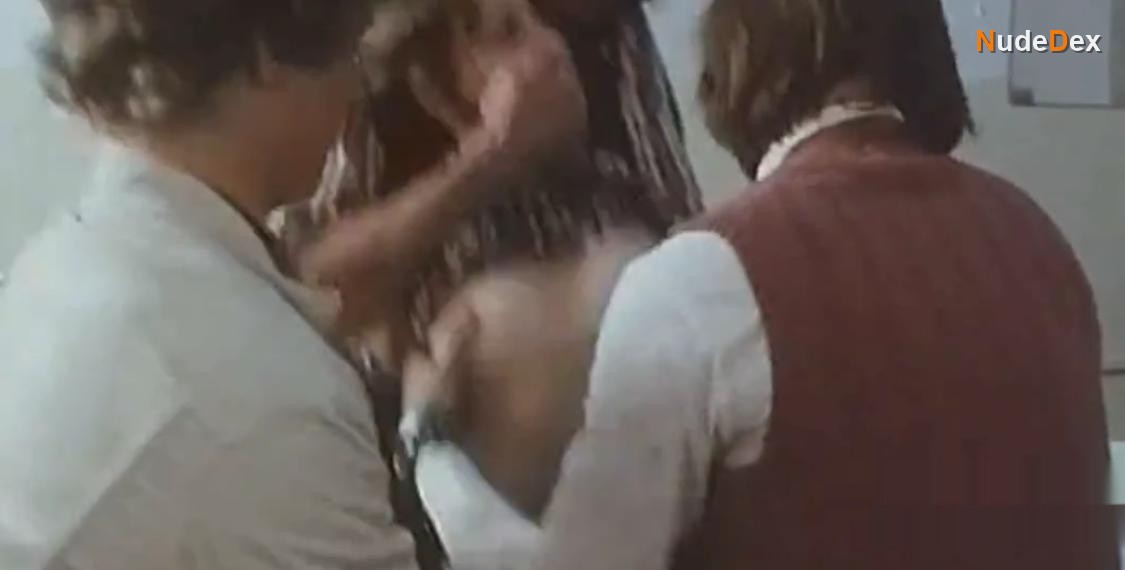 Karin Gotz in Schoolgirl Report 3 What Parents Find Unthinkable, photo 4